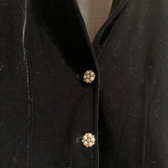 Women Velvet Jacket - Picture 6 of 6